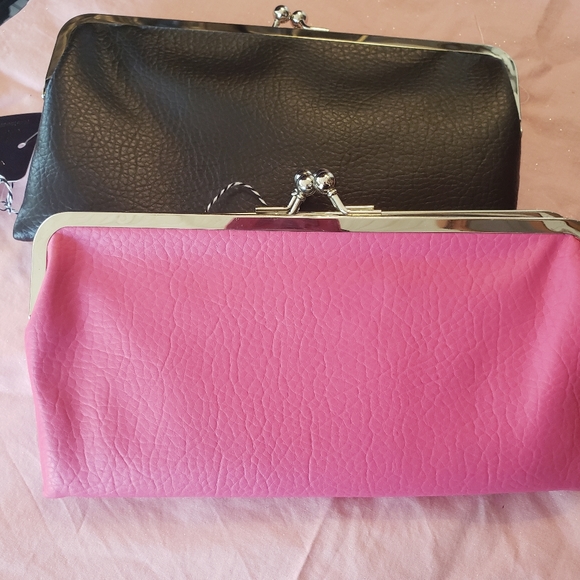 COPY - Pink Leather Hobo International Clutch Wallet - Picture 5 of 6